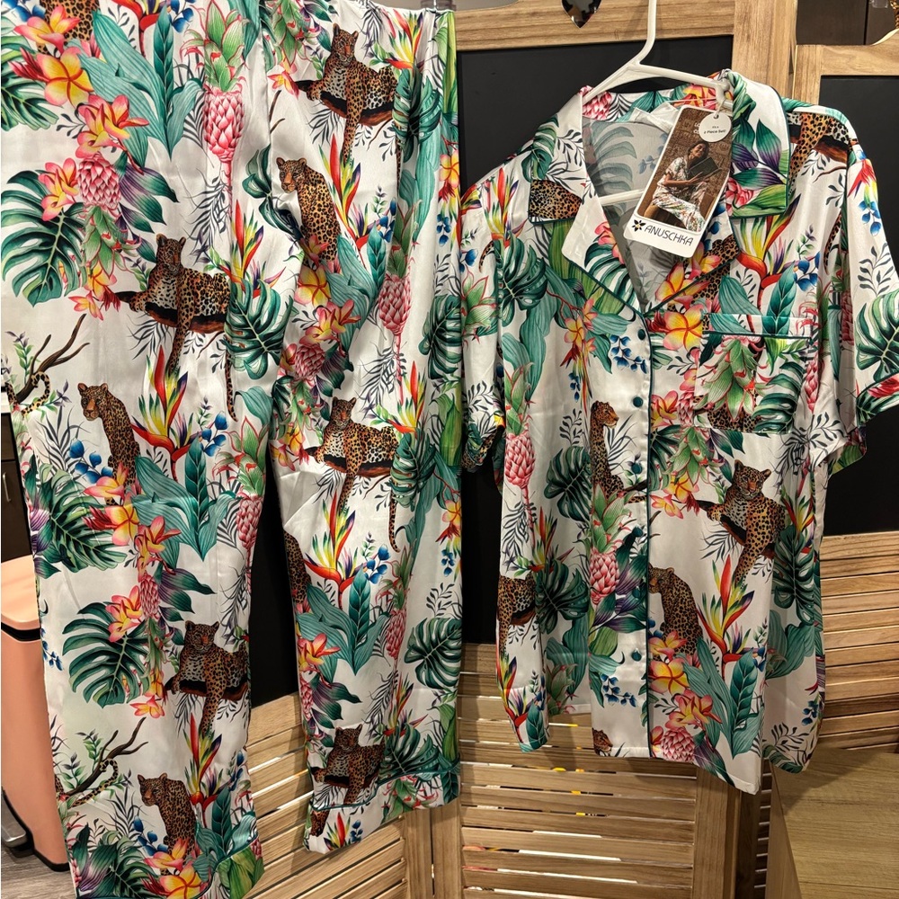 Anuschka woman’s  Pajama Set - White with Multicolor Jungle Print